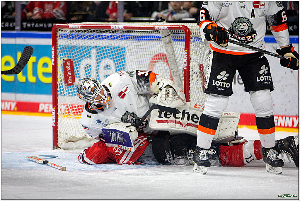 PENNY DEL; Koelner Haie- Loewen Frankfurt; Koeln, 01.12.2022